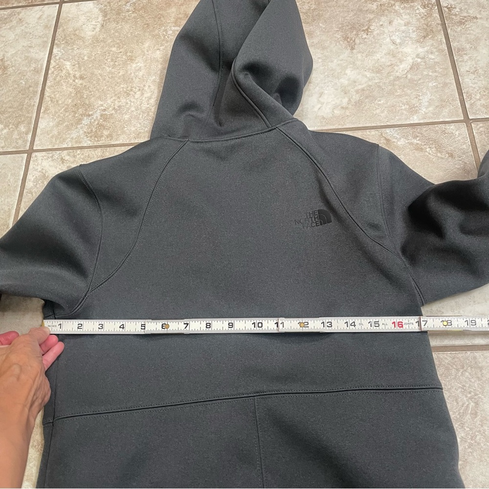 Women’s North Face Apex Risor Jacket- Color Heather Gray  Size S‎ EUC Winter - Picture 3 of 15
